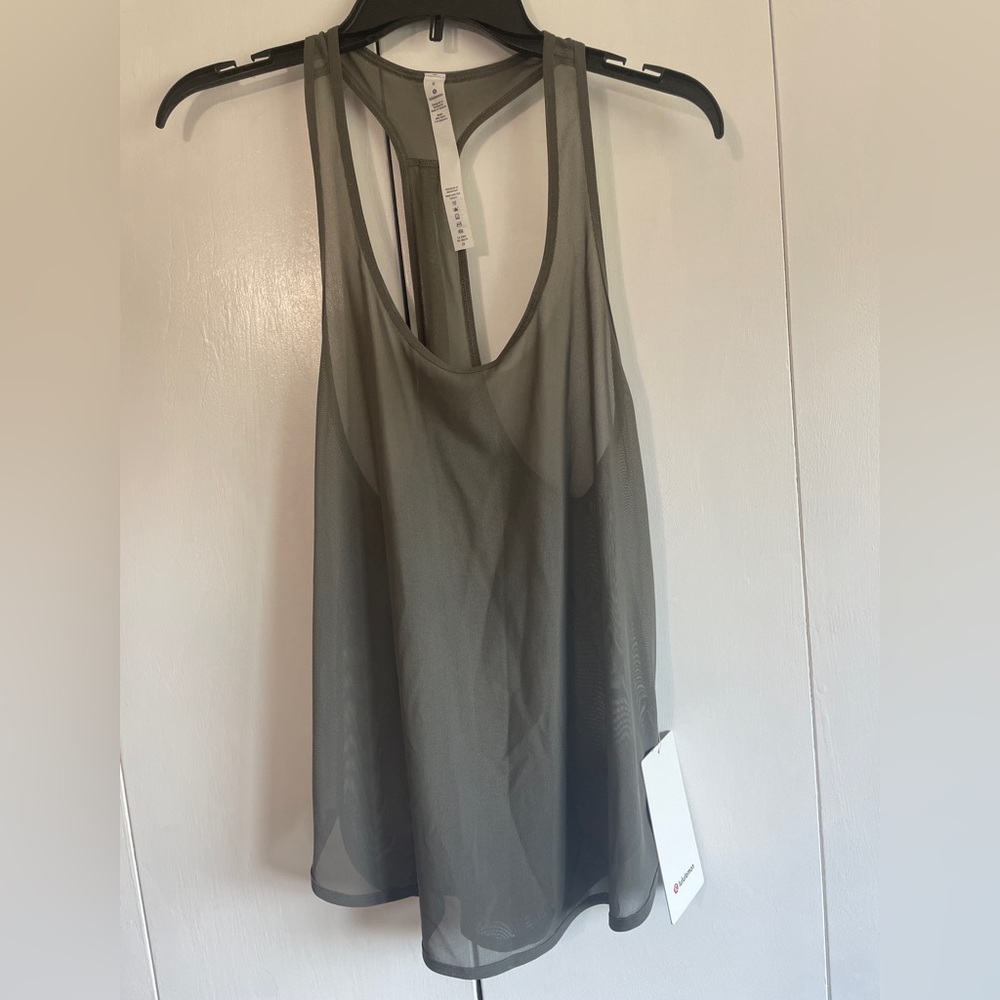 Lululemon mesh tank top🤍